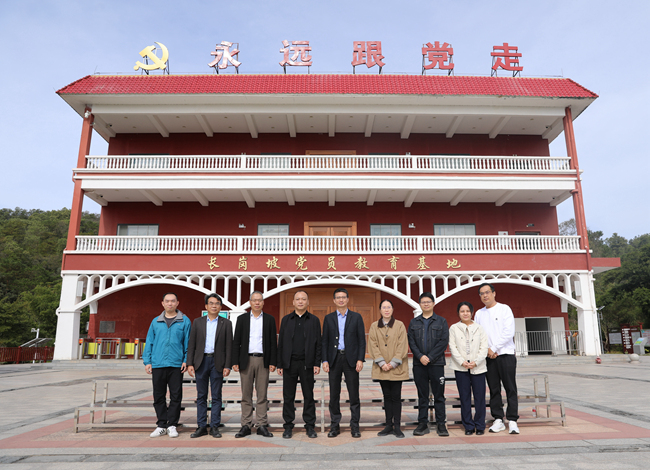 万企兴万村，房建在行动